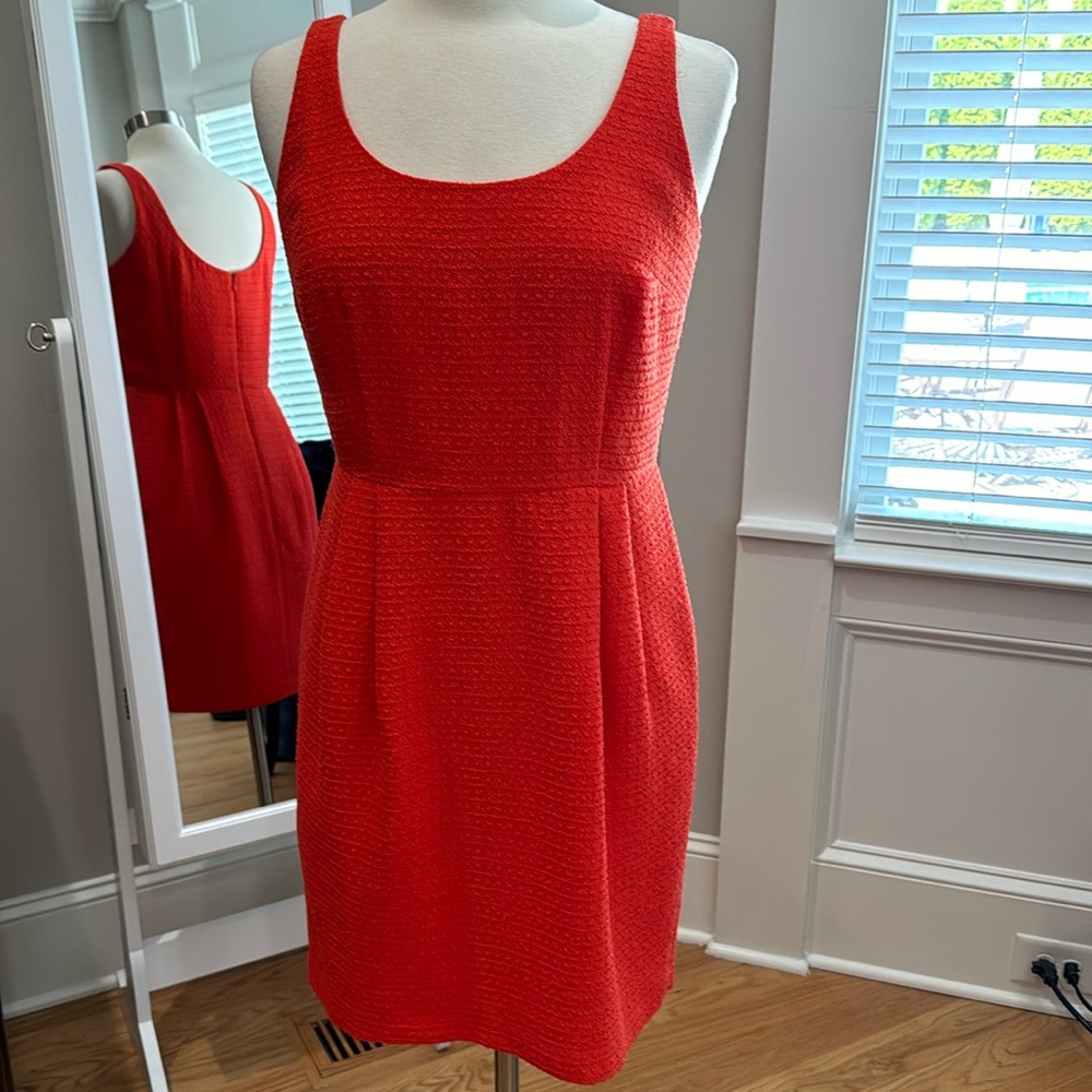 Ann Taylor Sz 6 Orange fabric with raised design fully lined EUC